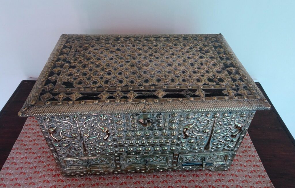 jewel box, jewllery box, antique, royal, heritage, palace, museum, nilambagh, bhavnagar, india